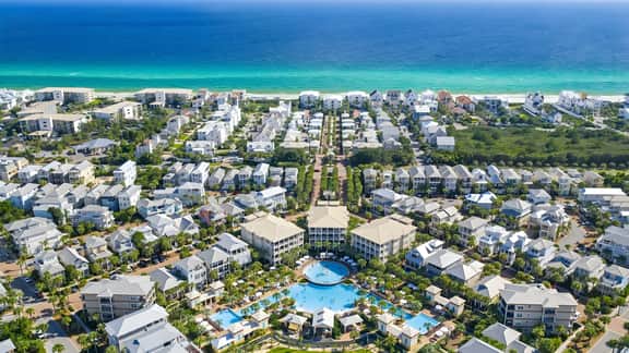 Good Day Sunshine by AvantStay | Sleeps 16, Pool + Private Beach Access