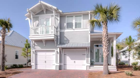 Coconut Cove by AvantStay | Deck w/ Hot Tub, Access to 2 Pools