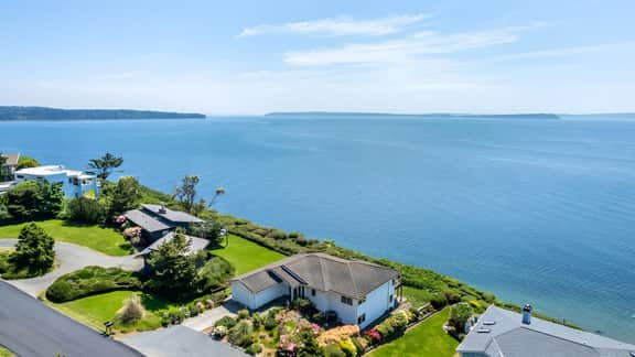 The Majestic Blue View by AvantStay | Waterfront