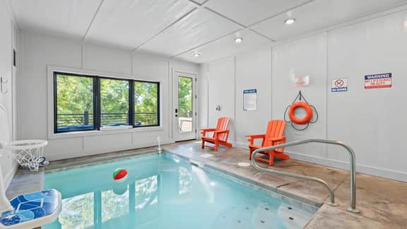 Ridgeview Retreat by AvantStay | Sevierville Retreat • Indoor Pool + Hot Tub + Firepit + Gym