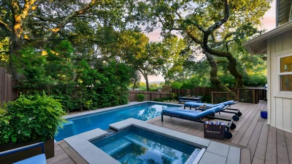 Casa Osito by AvantStay | Wine Country Retreat • Pool + Hot Tub + Oak Views • Near Sonoma Plaza
