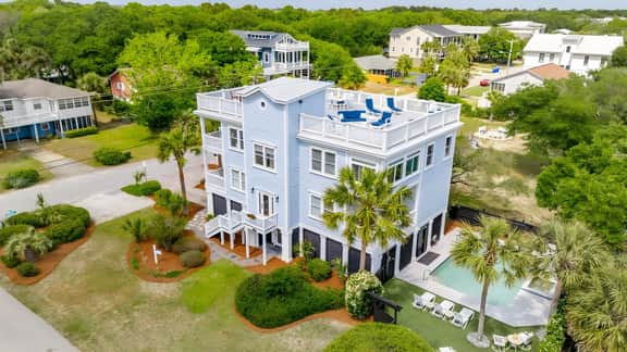 3800 Cameron Boulevard | AvantStay | Pool, Ocean Views, Deck