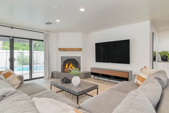White Agate by AvantStay | Pool + Spa + Putting Green | Playground + Outdoor Dining | Minutes to Kierland