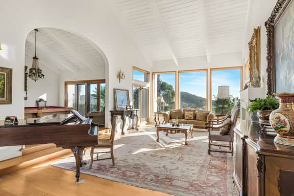 The Tennis Ranch by AvantStay | Resort-Style Estate • Pool + Game Room + Tennis Court Near Wineries