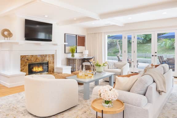 La Jolla Living by AvantStay | A+ Location | Private Backyard Lounge