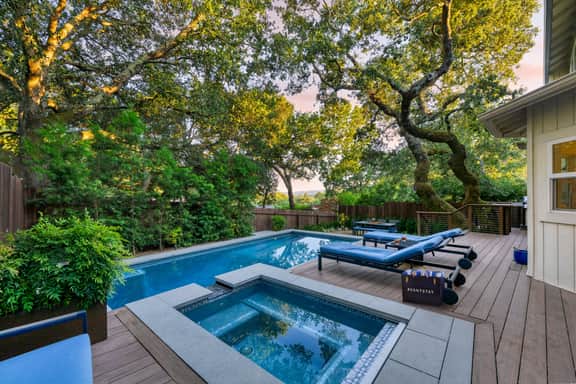 Casa Osito by AvantStay | Wine Country Retreat • Pool + Hot Tub + Oak Views • Near Sonoma Plaza