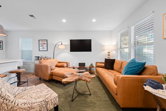 Casa Que Canta by AvantStay | Private Pool, Firepit & Walkable East Austin Gem