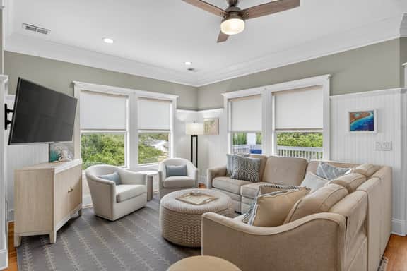 3800 Cameron Boulevard | AvantStay | Pool, Ocean Views, Deck