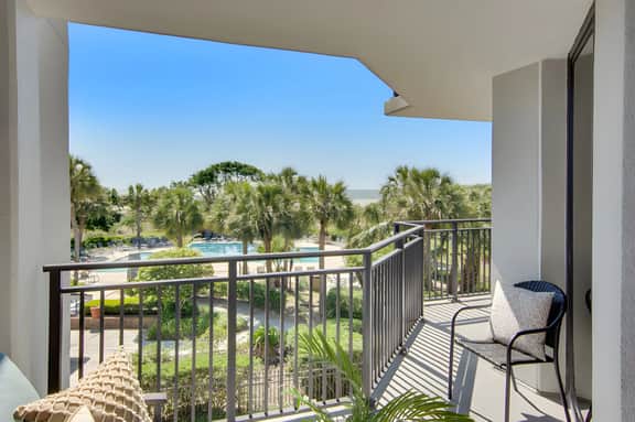 208 B Shipwatch by AvantStay | Ocean Views | Close to Beach | Community Pool!