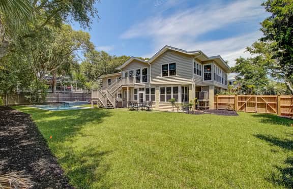 11 43rd Avenue by AvantStay | Pool + Close to Beach!