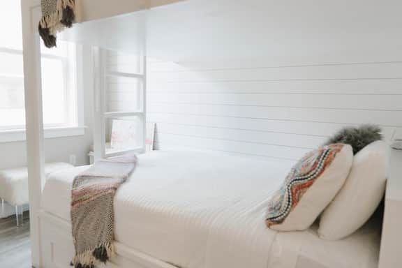 Arcade, Bar, Prominence Resort Pool and Gym Access, Close to Beach | Sea Happy