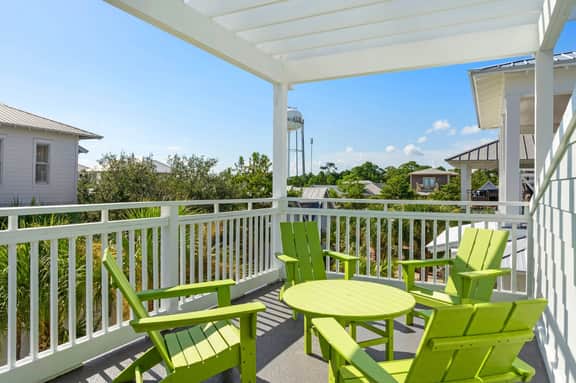 Good Day Sunshine by AvantStay | Sleeps 16, Pool + Private Beach Access