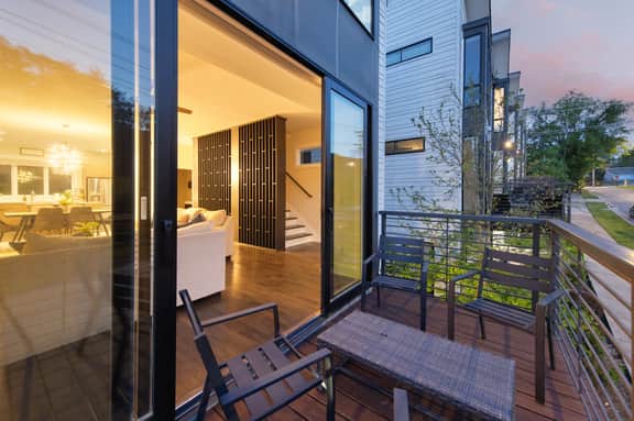 Luxe 4BDR w/ Balcony & Parking, 10 Mins to Broadway | 9th Avenue by AvantStay