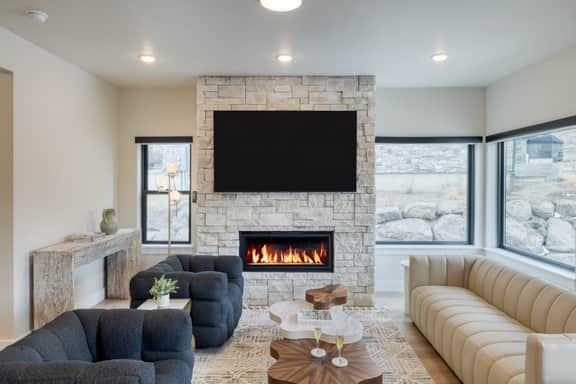 Free Shuttle to Deer Valley East Ski Lift • Hot Tub + Game Room | Ski La Vie