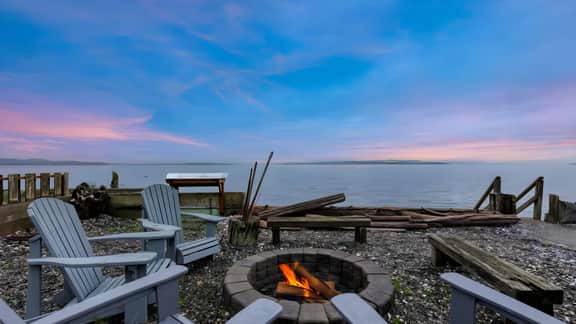 Chic Whidbey Island Waterfront Home w/ Hot Tub, Firepits + Views