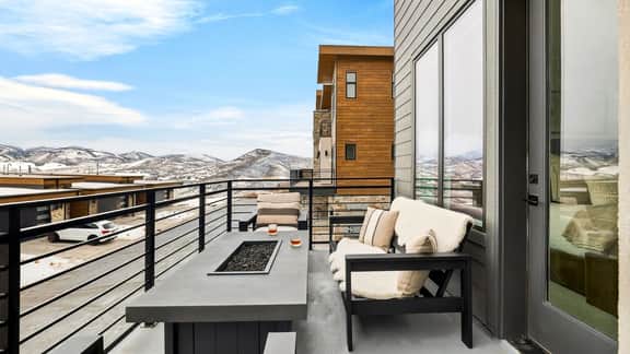 Apex Ridge Retreat by AvantStay | Private Hot Tub + Fireplace + Mountain Views + Near Deer Valley East
