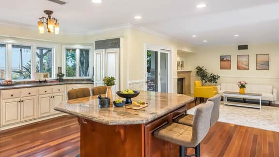 Twilight Terrace by AvantStay | West Hills Retreat • Hot Tub, BBQ + EV Charger, Near Malibu