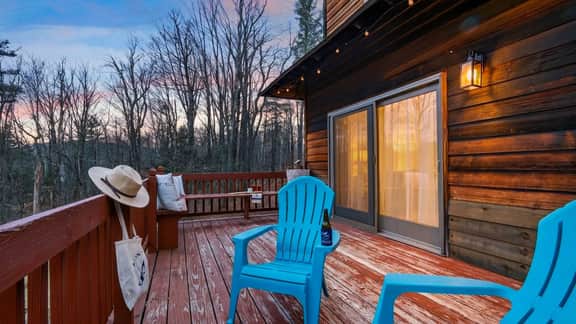 The Hollow by AvantStay | Hot Tub + Firepit | Near Hunter Mountain + Hiking + Waterfalls