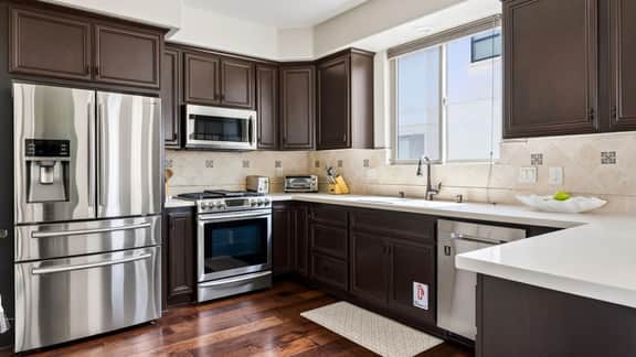Stimson by AvantStay | Rooftop Firepit + Grill + Ocean Views | Walk to Pier