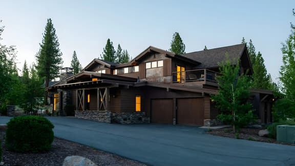 Quartz by AvantStay |  Stunning Home In Truckee w/ Views
