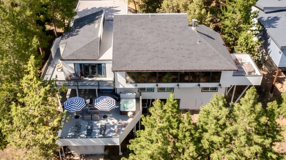 Big Sky by AvantStay | Mountain Home w/ Great Views, Hot Tub, Al Fresco Dining