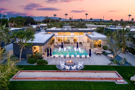 Polo Villa 5 by AvantStay | Outdoor Bocce Ball, Fire Pit & BBQ, Pool & Spa | 6 Bedrooms.