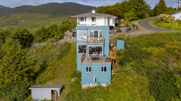 Blue Horizon by AvantStay | Panoramic Views of the Ocean w/ Entertainers Patio