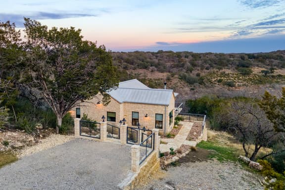 Sotol by AvantStay | Direct River Access + Views