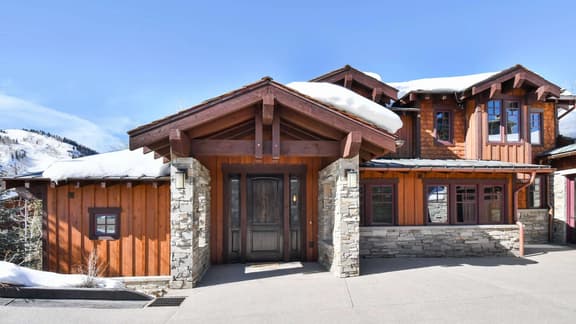 Ski-in Ski-out Deer Valley | Hot Tub, Fire Pit, Views | Silver Sun by AvantStay