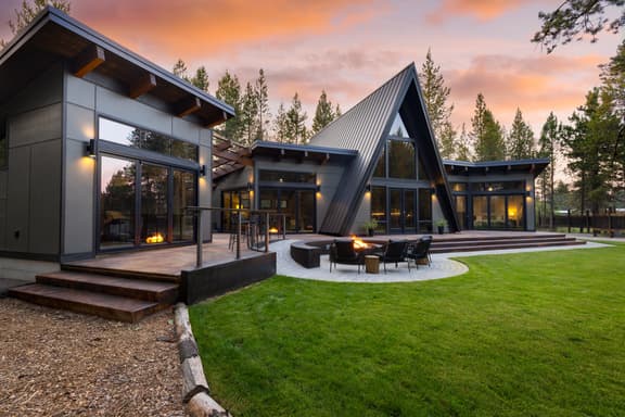 Newly Built • Sauna • Hot Tub • Cold Punge | Lazy River Glamp-House by AvantStay