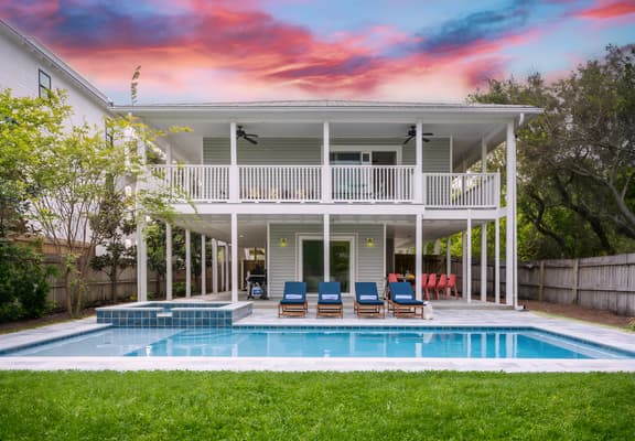 Dolphin Days by AvantStay | Pool, 0.2mi to Beach!
