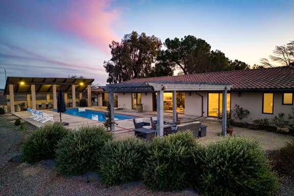 Private Pool, Firepit & Wine Room Near Top Paso Wineries | Devi Ranch