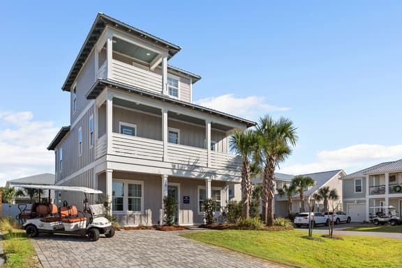 Sleeps 18! 7BDR, Backyard Pool, Walk to Beach | Miramar Beach Jewel by AvantStay