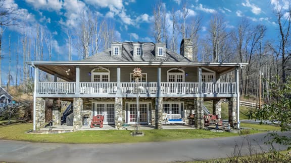 Main+Guest House, Private Pond, Views, Large Yard | 20mins to Heart of Asheville
