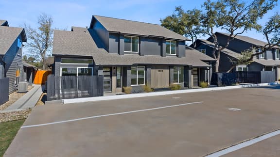 Wagon Wheel by AvantStay | Short Drive to Downtown