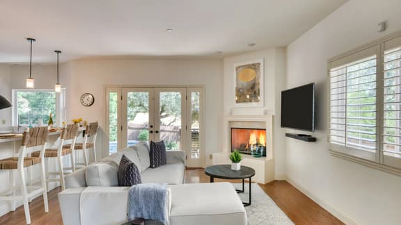 Casa Osito by AvantStay | Wine Country Retreat • Pool + Hot Tub + Oak Views • Near Sonoma Plaza