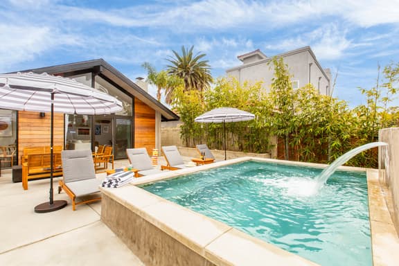 Hamilton I by AvantStay | Beach House! | Rooftop Deck |Newly Renovated Bungalow