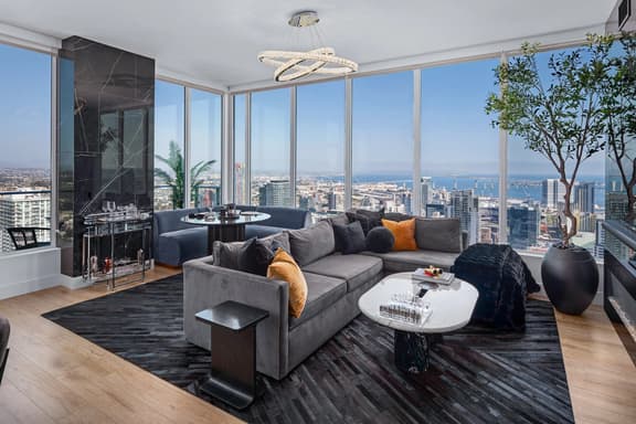 41st Floor! 2BDR w/ Luxury Amenities & Balcony | SkyLux Penthouse by AvantStay