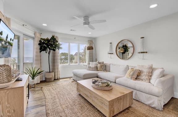 303 D Port O Call by AvantStay | Oceanfront Penthouse