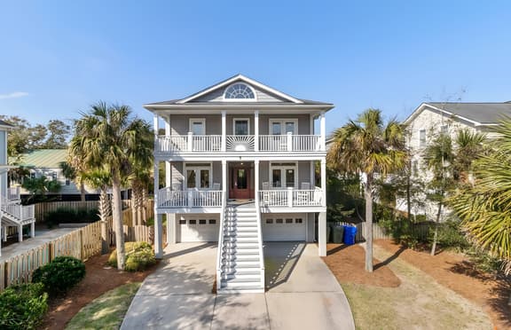 7 41st Avenue by AvantStay | Private Pool, Near Beach