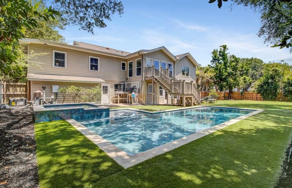 11 43rd Avenue by AvantStay | Pool + Close to Beach!