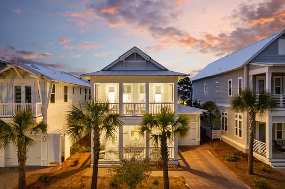 Beach Sea-ker's Retreat by AvantStay | Rooftop Deck w/ Views, Pool, Luxury 5BDR