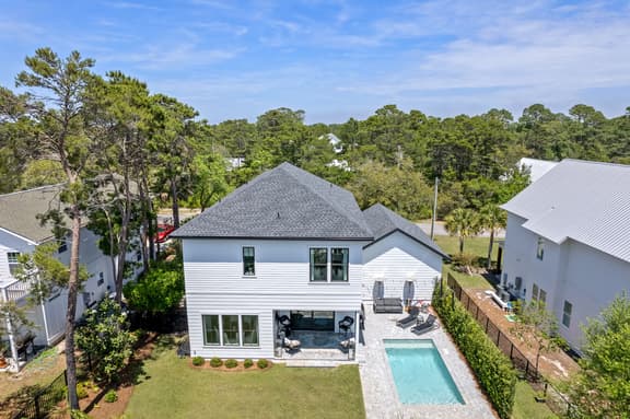 30A Good Vibes by AvantStay | Private Pool + Bikes + Golf Cart | Beach Access