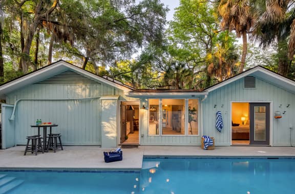 Hilton Hideaway by AvantStay | Private Pool, Walk to Beach
