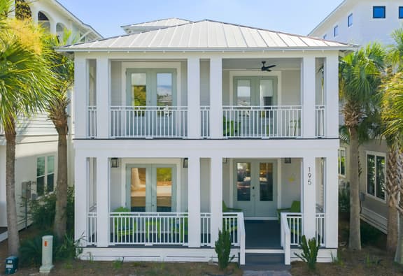 Good Day Sunshine by AvantStay | Sleeps 16, Pool + Private Beach Access